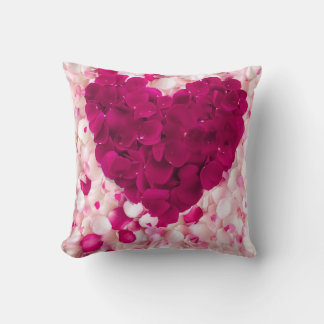 Romantic Deep Pink Rose Petal Heart Throw Pillow クッション