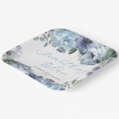 Romantic Dusty Blue Floral Bridal Shower Party ペーパープレート (傾斜あり)