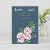 Romantic dusty blue pink peony floral wedding 招待状 (スタンド正面)