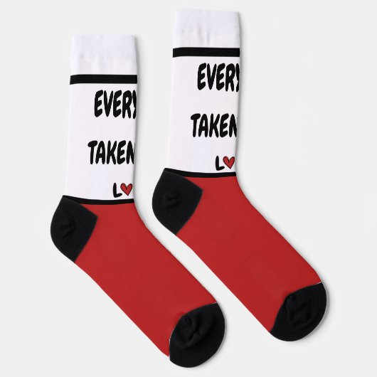 Romantic Every Step Taken With Love Red Hearts Cre ソックス (右)