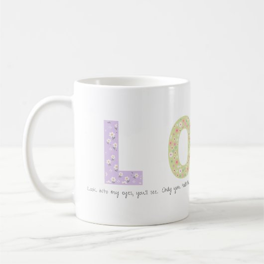 Romantic Floral LOVE Initial Acrostic Design コーヒーマグカップ (左)