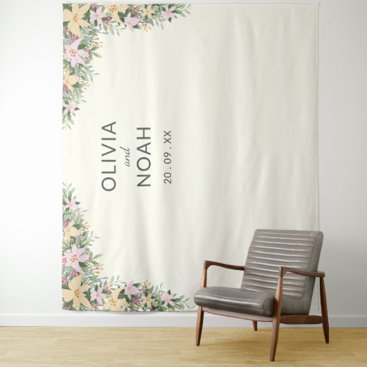 Romantic floral wedding タペストリー (インサイチュ)