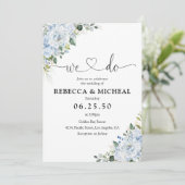 Romantic Light Blue Floral Wedding Invitation 招待状 (スタンド正面)