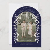 Romantic Navy Blue Floral Arch Save the Date 招待状 (正面)