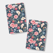 Romantic Navy Blue Floral Garden Pattern バッジ (表裏)