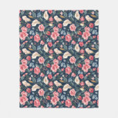 Romantic Navy Blue Floral Garden Pattern フリースブランケット (正面)