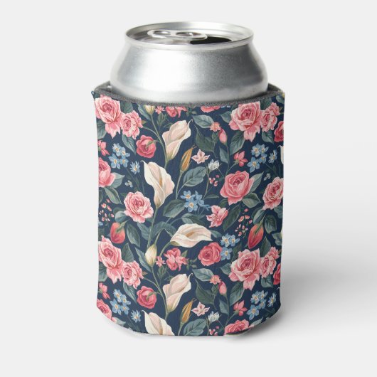 Romantic Navy Blue Floral Garden Pattern 缶クーラー (缶裏面)