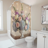 Romantic Pastel Urn Arrangement シャワーカーテン (インサイチュ)