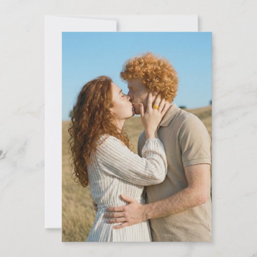 Romantic Red and Beige Photo 招待状 (正面)