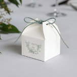 Romantic Sage Floral Wreath w/Lovebirds Wedding スクエアシール<br><div class="desc">This classic design captures all the elegance and romance of 18th century France, and features an etched sage green floral wreath encircling a pair of nesting lovebirds. It is complemented by a subtle sage toile pattern featuring a classic landscape. Customize the opacity level of the graphics in the design editor,...</div>