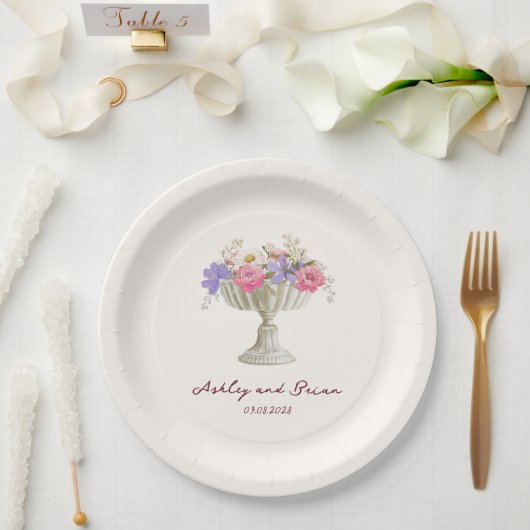 Romantic Tuscan Garden Urn with Flowers Wedding ペーパープレート (ウェディング)