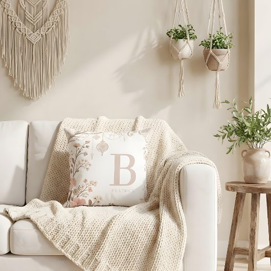 Romantic Watercolor Floral Filigree Design クッション