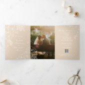 Romantic Wedding Peonies Delicate Ivory 三つ折り招待状 (内部)