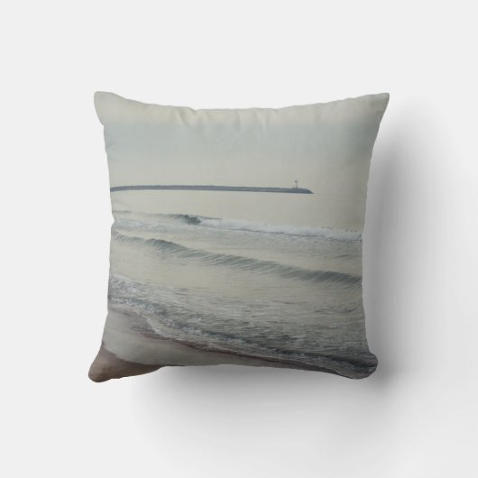 Romantic winter seascape クッション (裏面)