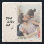 Romantic You and Meのハート写真 ストーンコースター<br><div class="desc">愛は、このロマンチックなバレンタインデーデザインと空中にある。水彩散モダン散した赤面ピンクのハートに対する装飾的な台本と素晴らしあなたの写真は、年齢のための完璧な贈り物と記念アイディアを作る。そのカスタマイズ特別な年と写真を簡単に自分のものにする。</div>