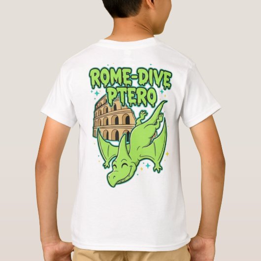 Rome-Dive Ptero Cute Dinosaur & Colosseum Travel A Tシャツ (裏面)