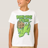 Rome-Dive Ptero Cute Dinosaur & Colosseum Travel A Tシャツ (正面)