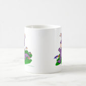 Rooの島を通って行進する紫色のBlumaroo コーヒーマグカップ (中央)