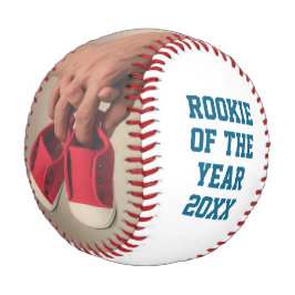 Rookie of the Year妊娠発表写真 野球ボール