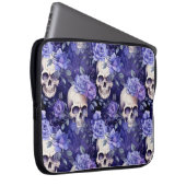Rosas violetas con calaveras ラップトップスリーブ (正面右)