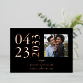 Rose Gold Black Trendy Wedding Photo Real Metallic 箔招待状 (立ち正面)