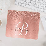 Rose Gold Brushed Metal Glitter Monogram Name マウスパッド<br><div class="desc">Easily personalize this trendy chic mouse pad design featuring pretty rose gold sparkling glitter on a rose gold brushed metallic background.</div>