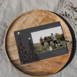 Rose Gold Pine | Elegant Christmas Photo 箔シーズンカード<br><div class="desc">A modern and elegant Christmas holiday card design featuring a horizontal photo on a charcoal gray background adorned with pine trees trimmed with rose gold foil and topped with stars. Personalize with your custom holiday greeting,  family name and the year.</div>
