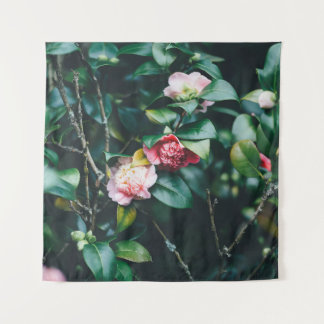 ROSES IN THE GARDEN タペストリー