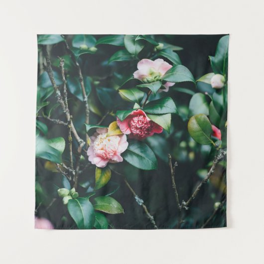 ROSES IN THE GARDEN タペストリー (正面)