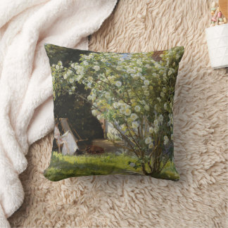 Roses. Marie Krøyer seated in the deckchair クッション