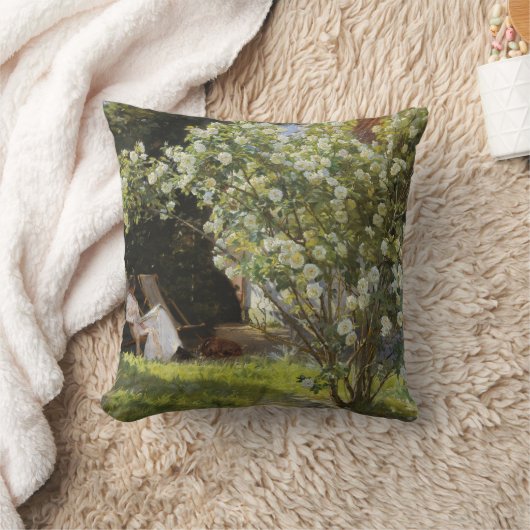 Roses. Marie Krøyer seated in the deckchair クッション (ブランケット)