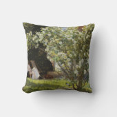 Roses. Marie Krøyer seated in the deckchair クッション (正面)