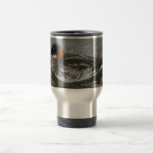 RoseWritesによる赤首のPhalarope Mug トラベルマグ (中央)