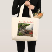 RoseWritesによるRed-Bed GullとChicksのバッグ ラージトートバッグ (正面(商品))