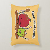 Rosh Hashanahのりんごのザクロの蜂蜜のユダヤ人の新しい アクセントクッション (正面(垂直))