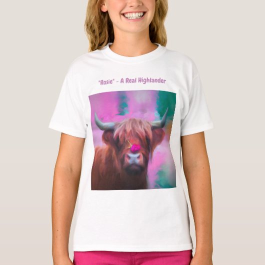 "Rosie of the Highlands" – Highland Cow Portrait Tシャツ (正面)
