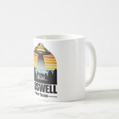 Roswell New Mexico Funny Alien UFO Gift コーヒーマグカップ (正面右)