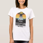 Roswell New Mexico Funny Alien UFO Gift Tシャツ (正面)