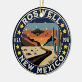 Roswell New Mexico Retro UFO Terrain セラミックオーナメント (左)