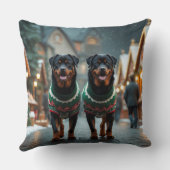 Rottweiler Dogs Christmas Snow Holiday クッション (裏面)