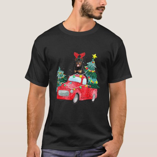 Rottweiler Ride Red Truck Christmas Dog  Xmas Paja Tシャツ (正面)