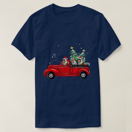 Rough Collie Dog Driving Xmas Truck Christmas Tree Tシャツ (デザイン正面)