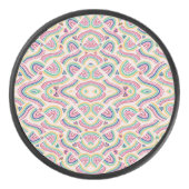 Round coaster with vibrant, symmetrical mandala アイスホッケーパック (正面)