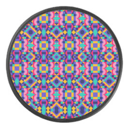 Round object with a vibrant geometric pattern アイスホッケーパック