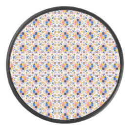 Round speaker with a colorful geometric pattern  アイスホッケーパック