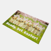 Row of Puppy Bunnies ドアマット (アングル)