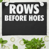 Rows Before Hoes – ローイングマおもしろいシントレーニング キッチンタオル (折り畳み)