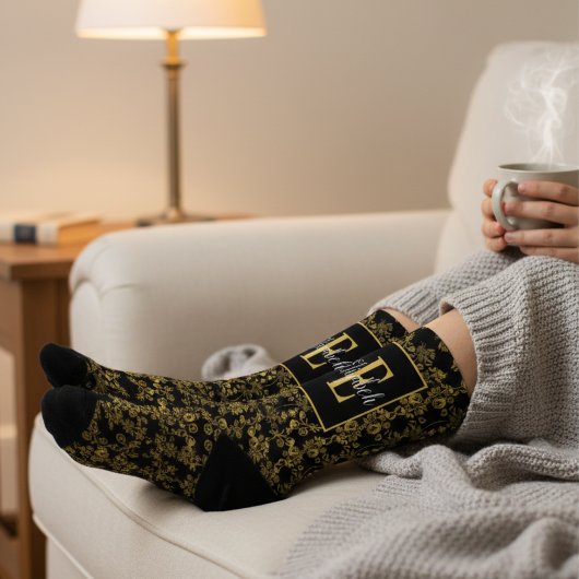 Royal Black & Gold Damask Floral Pattern Monogram ソックス