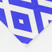 Royal blue and white diamond pattern フリースブランケット (角)