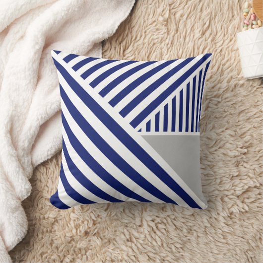 Royal Blue Stripes and Grey クッション (ブランケット)